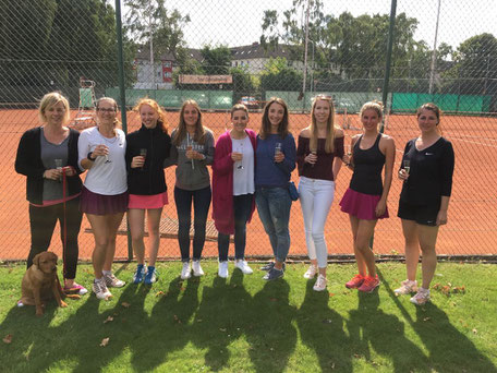 von l nach r. Nadine Upitz, Anna Koschei, Kira-Marie Neles, Charlotte Bausch, Nadine Tholen, Luca Stradmann, Antonia Tadday, Maike Mosch, Rafaela Dunzer Es fehlen: Philiipa Ginders und Nadine Bork