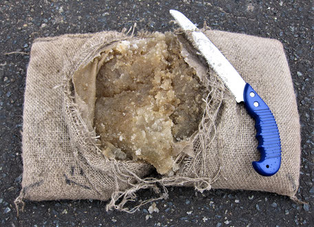 格安な、洪水に土の用意がいらない吸水膨張土のう
