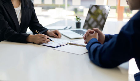 © Wasan-stock.adobe.com/Bundesverband Deutscher Bestatter e. V./akz-o