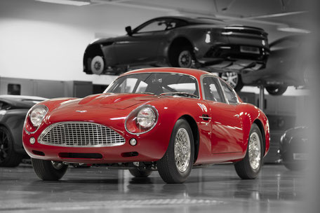 Aston Martin Vanquish Zagato Centennial Collection DB4 GT Zagato Continuation