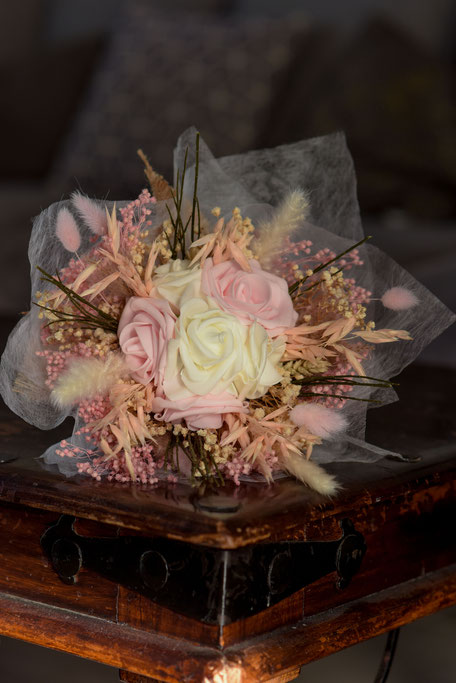 Mathilde Meunier photographe de mariage, bouquet de la mariée, à Ancenis.