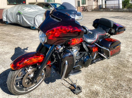 カスタムペイントハーレー,リアルフレイムス塗装,キャンディー塗装,フレーク塗装