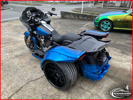 カスタムペイントハーレー,ハーレーダビットソントライク,キャンディー塗装,グラデーション塗装