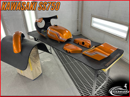 カスタムペイントバイク旧車,カワサキSS750,レストア,キャンディー 塗装