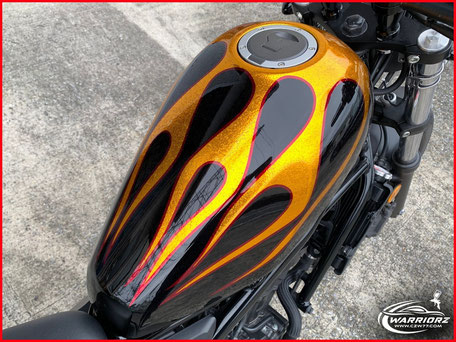 カスタムペイントバイク,キャンディーフレーク塗装,ホンダレブル,フレイムスペイント,ファイヤーパターン