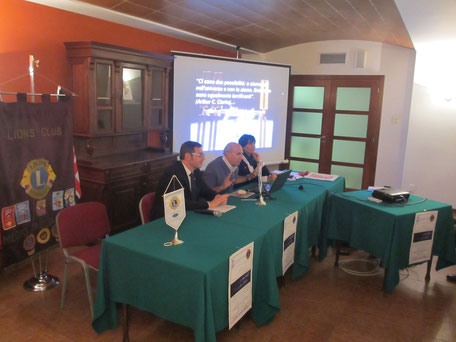 Da sx a dx: Andrea Canzian (giornalista) moderatore, Renzo Tomasella (Consigliere Nazionale CUN) relatore, Giampaola Canil (Socia CUN)