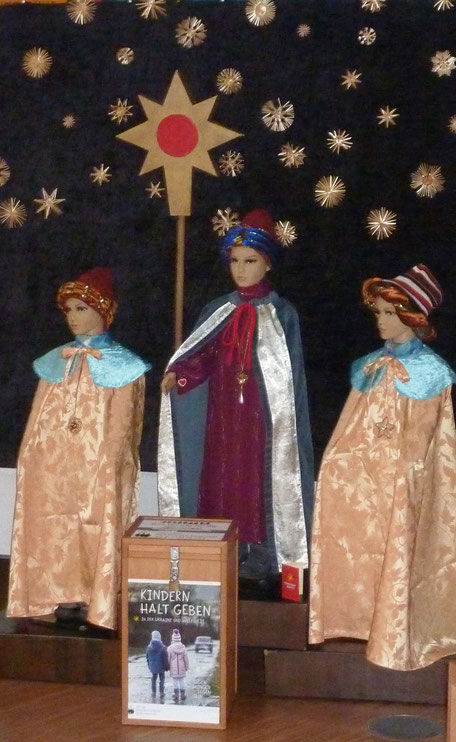 Auch Schaufensterpuppen können Könige sein I Foto: St. Michael