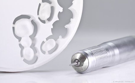 CAD-CAM-Fräsung von Zahnersatz