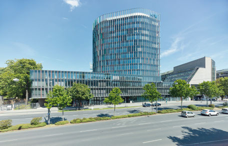 Foto: KfW-Bildarchiv / Rüdiger Nehmzow Die KfW hat ihre Zentrale in Frankfurt. Mit ihren Förderprogrammen bietet sie Bauherren attraktive Möglichkeiten in den eine energieeffiziente Zukunft zu starten
