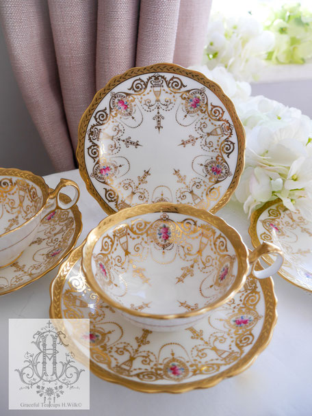 ホーム - Graceful Teacups by H.Wilk ホーム - Graceful Teacups by H.Wilk