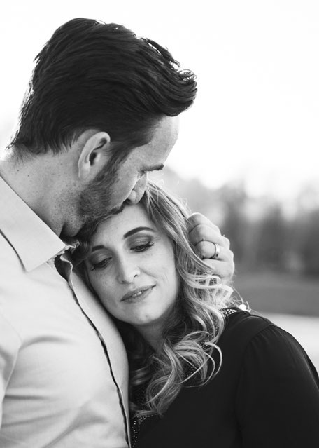 natürliche Babybauchfotos Saarbrücken, Fotografie Corinna Mamok, Babybauchbilder Saarland