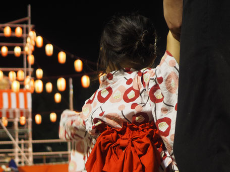 子どもを連れて夏祭りに行くときの注意点