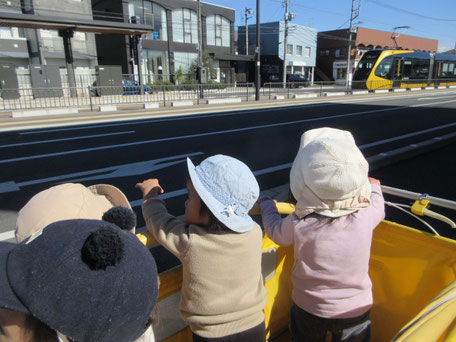 「LRT きたきた！お～い！」