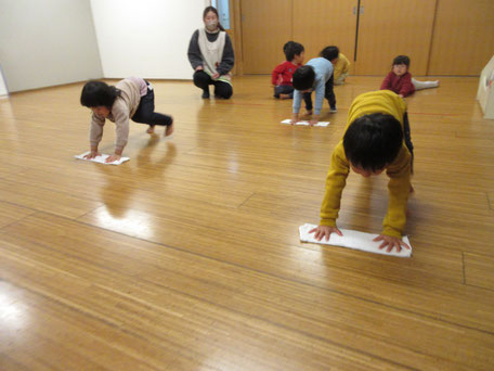 雑巾がけ　よーいドン！