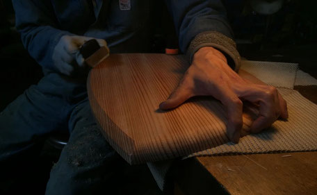 県産材の無垢スモーカー - 木材の赤羽工業有限会社