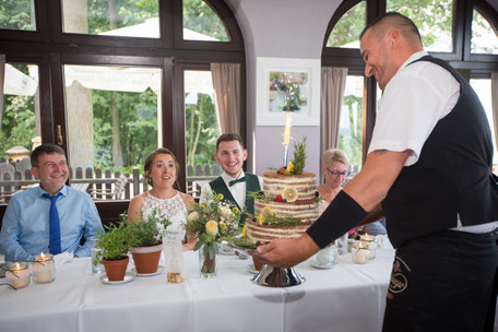 Hochzeitsfotograf Dresden, Hochzeitsfotograf Neustadt Sachsen, Hochjzeit Götzinger Höhe Neustadt, Hochzeit Neustadt Sachsen, Hochzeitslocation Götzinger Höhe, Vintage Hochzeit Dresden