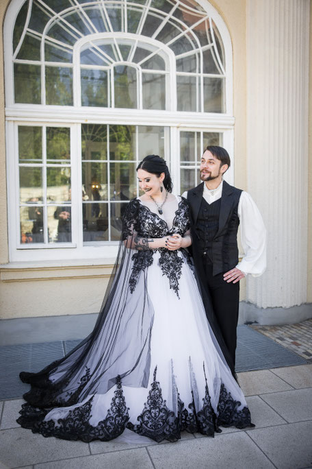 Hochzeit Parkhotel Dresden  Gothic Hochzeit Brautkleid