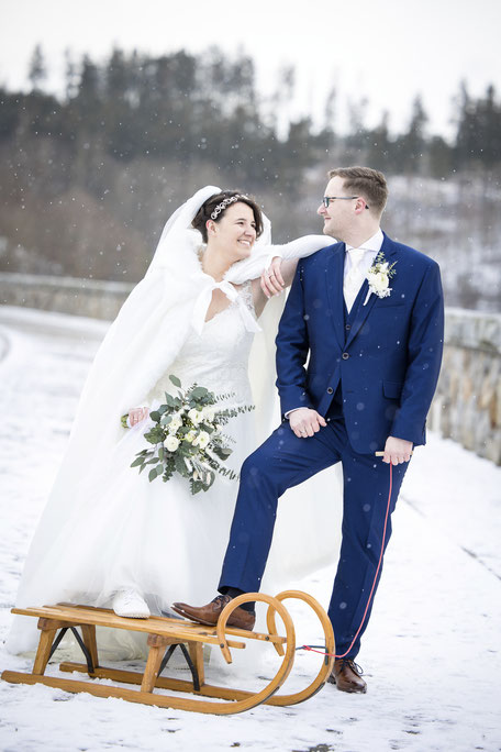 Hochzeitsfotograf Dresden, Hochzeitsfotografin Dresden, Hochzeitsfotos Dresden, Fotograf Hochzeit Dresden, Wunterhochzeit Fotograf Dresden, Heiraten Winter Dresden, Dresden Winterliche Hochzeit, Fotograf für Hochzeitsfotos in Dresden Hochzeitsfotograf