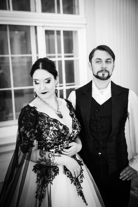 Hochzeit Parkhotel Dresden  Gothic Hochzeit Brautkleid