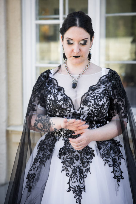 Hochzeit Parkhotel Dresden  Gothic Hochzeit Brautkleid
