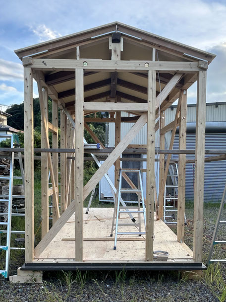 外へ出して建て方へ仮にA棟の画像2
