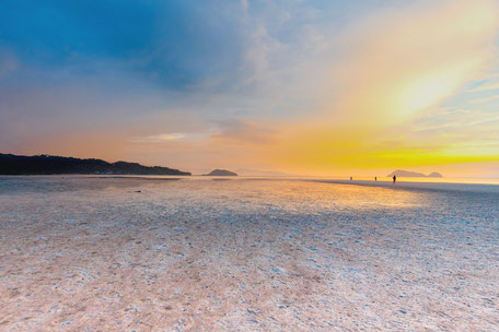 auf-der-sandbank-koh-phangan-hin-kong-beach-thailand