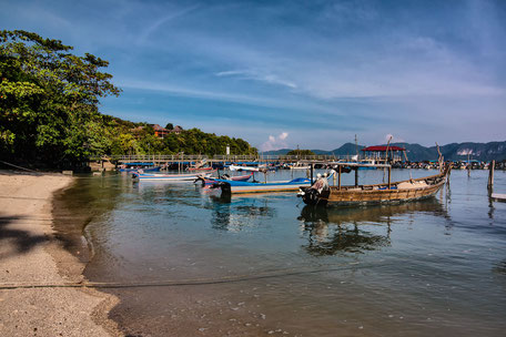 fischerboote-bootsanleger-langkawi-malaysia