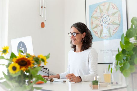 Simone Scheuner erklärt im Potenzialgespräch deinen Sensitivitätstyp – online oder in der Praxis in Biberstein.