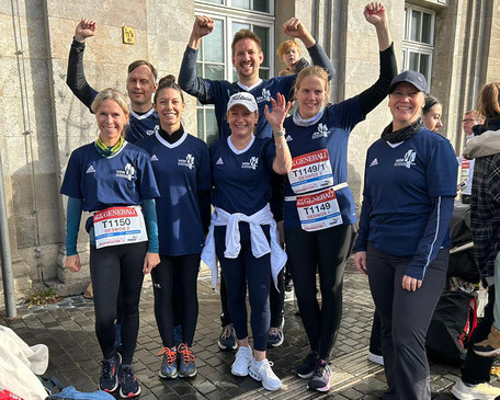 Das Team des VdW in den neuen VdW-Trikots war mit voller Motivation und Begeisterung beim Köln-Marathon dabei.