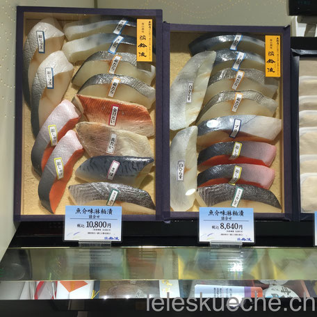 Sashimi zum Mitnehmen (in der Version aus Plastik)