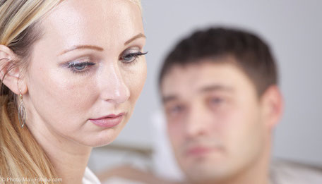 Traurige Frau und ihr Partner