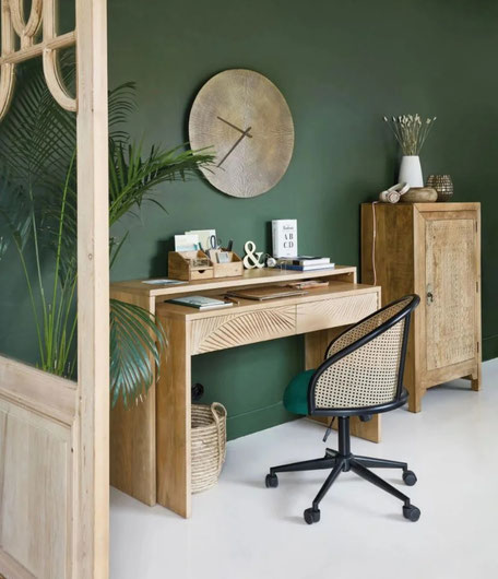  Bureau Maisons du monde pour une déco tendance bohème chic, vert couleur tendance 2024 2025 à proximité de St Nazaire, La Baule, Pornichet, Guérande et près de Nantes