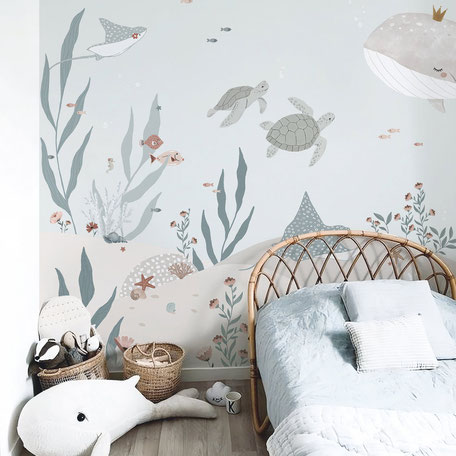 Papier peint panoramique nature pour une déco chic et tendance dans la chambre d'enfants, un couloir ou une entrée pour une déco contemporaine originale et tendance en 2024 et 2025.