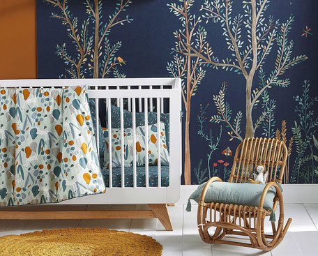 Décor panoramique nature forêt pour chambre d'enfant, couleur bleu, pour une décoration murale de style bohème. 