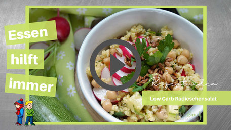 Vegetarischer Low-Carb Radieschen-Salat mit Kichererbsen und Hirse