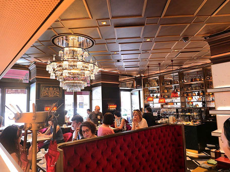 Beste Wien Kaffeehäuser: Geburtsort der Sacher Torte