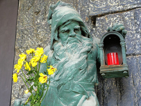 Zentraler Friedhof Wien: Wächter der Gruft