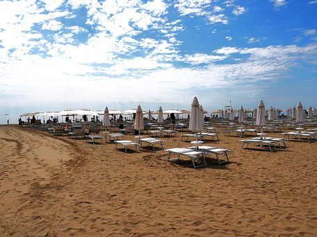 Venedig Reisetipps: Privater Strand mit viel Komfort