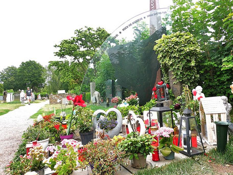 Wien Insider Tipps & Geheimtipps: Am Grab von Falco