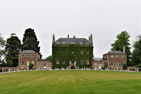 Schottland Castle Übernachtung: ... bis zum Schloss im "Scottish Baronial" Style