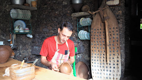 Teneriffa Geheimtipps: Töpfern auf traditionelle Berberart