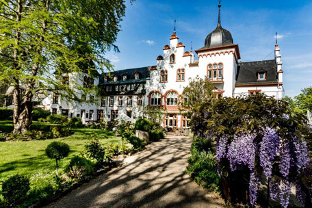 Rheingau Hotels & Unterkünfte: © Hotel Kronenschlösschen