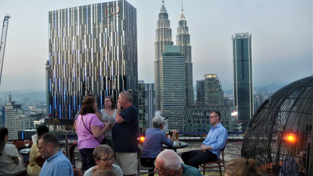 Kuala Lumpur Hotel Tipps: Sundowner in der Rooftop Bar