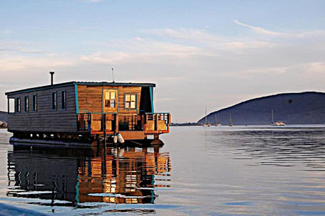 Knysna Hotel Tipps: © Knysna Houseboat Myrtle