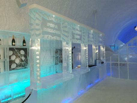 Bar des Icehotel bei Kiruna