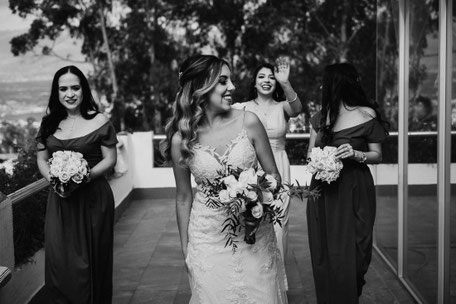 carlos-j-correa-fotografo-bodas-quito-destino-Casa-San-Juan-cumbaya-damas-novia