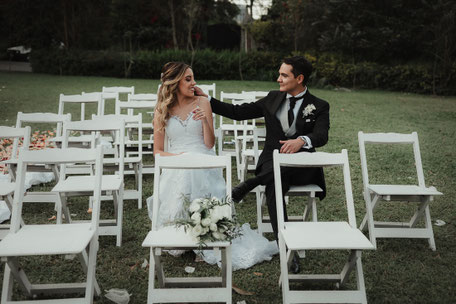 carlos-j-correa-fotografo-bodas-quito-destino-Casa-San-Juan-cumbaya-vestido-novia-arreglos