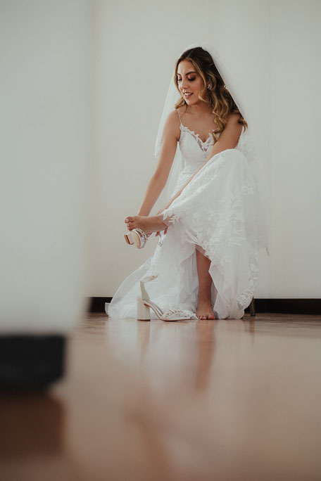 carlos-j-correa-fotografo-bodas-quito-destino-Casa-San-Juan-cumbaya-vestido-novia-maquillaje