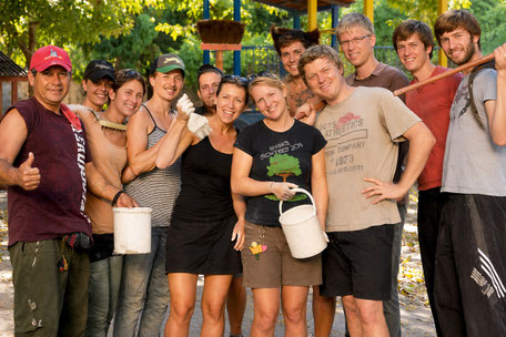Freiwilligenarbeit Brasilien – Teamarbeit bei Reinigung und Instandhaltung