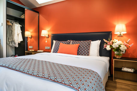tête de lit sur mesure, tête de lit dans un hôtel quatre étoiles, tête de lit dans un chalet, l'artisant français, le savoir-faire français, chemin de lit sur mesure, tetiles et tissus d'ameublement, décoration textile de votre intérieur